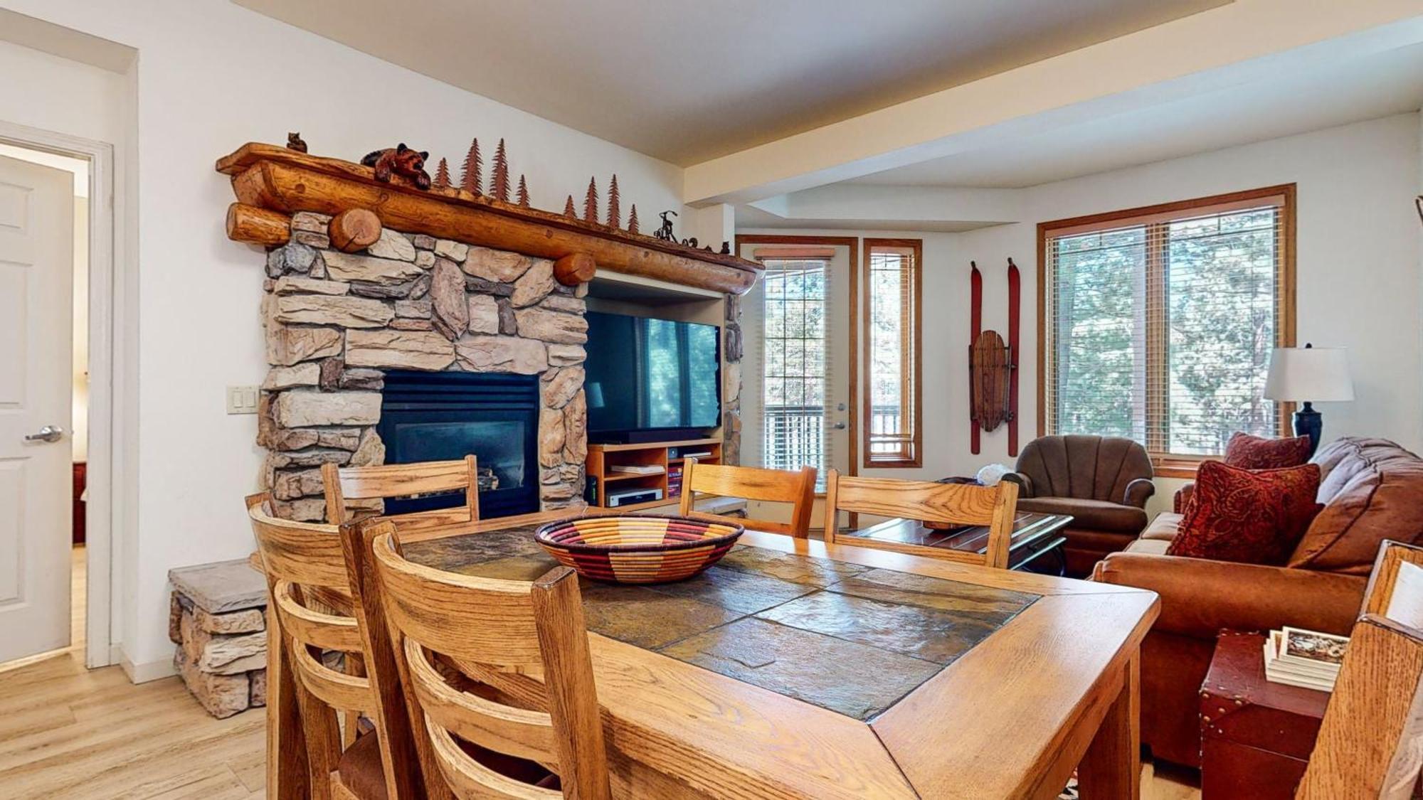 Mammoth Green 118 Located On Sierra Star Golf Course, Private Patio, Summer Pool Condo Mammoth Lakes Exterior photo