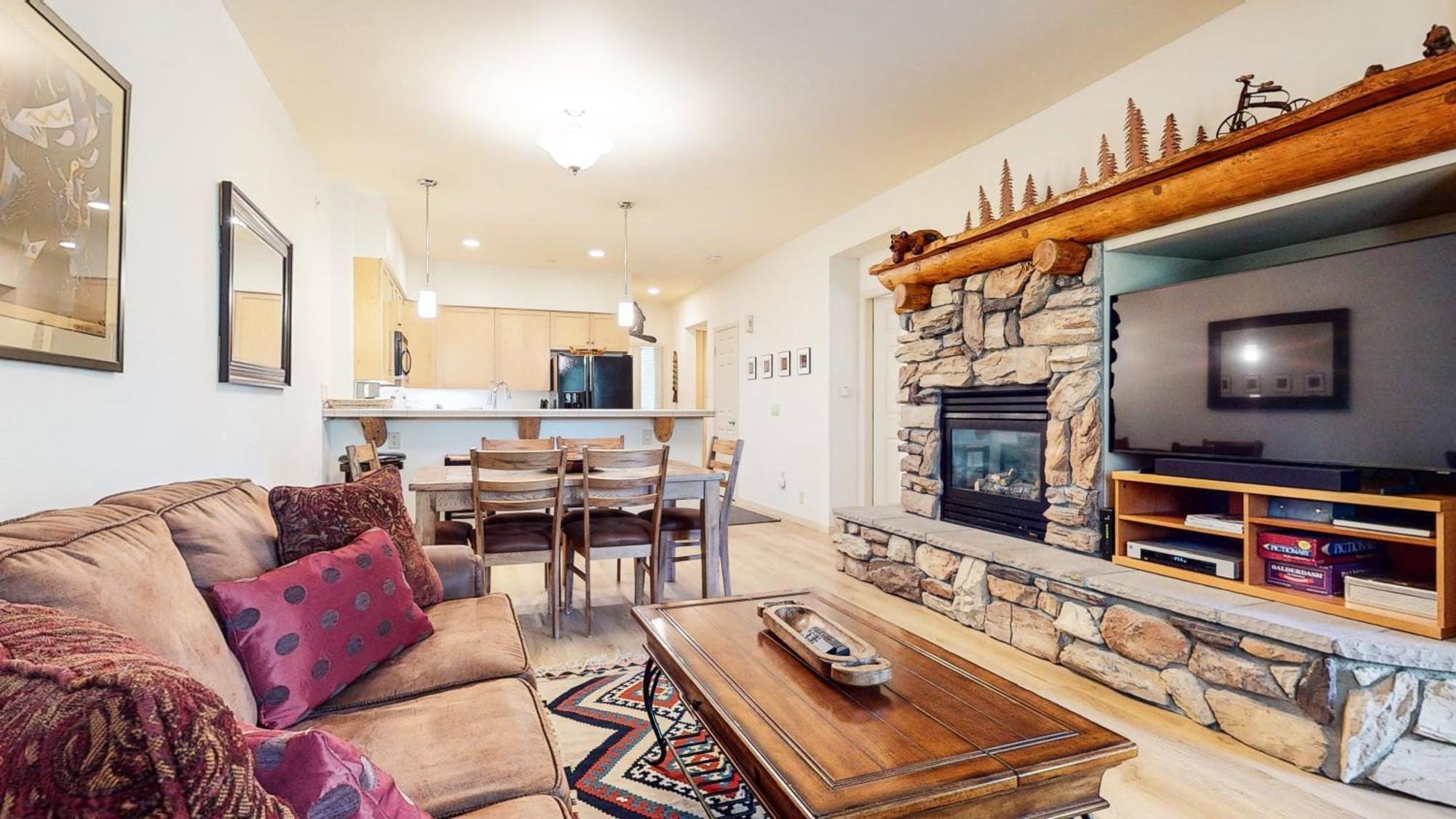 Mammoth Green 118 Located On Sierra Star Golf Course, Private Patio, Summer Pool Condo Mammoth Lakes Exterior photo